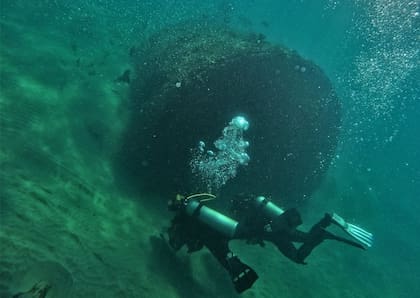 Un equipo de arqueólogos submarinos habría hallado un cementerio con cinco buques hundidos de hace más de un siglo
