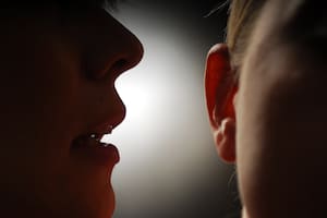 Un equipo de científicos de la Universidad Estatal de Pensilvania ha creado una técnica para enviar sonidos a distancia a una persona específica, sin que nadie lo escuche por el camino.