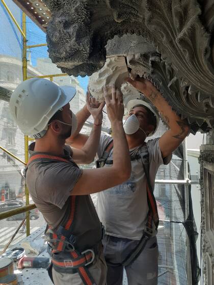 Un equipo de restauradores, a cargo de la arquitecta Elina Tassara, trabajó en la puesta en valor de la casa patrimonial