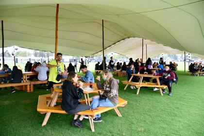 Un espacio para relajarse y comer algo rico