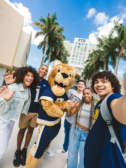 Un estudiante extranjero podría pagar hasta más de US$30 mil para estudiar en la Universidad de Florida (FIU)