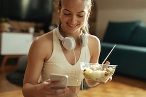 Un estudio reveló cómo la música puede cambiar el sabor de la comida