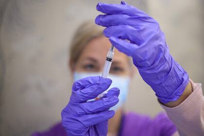 Un estudio en fase 2 mostró que el molnupiravir redujo la carga viral en los pacientes con Covid-19 no hospitalizados