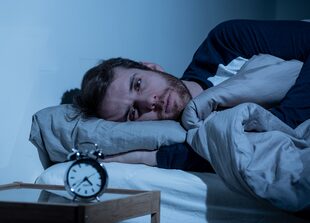 Un estudio realizado por el Conicet y la UCA reveló que el 14,8% de los argentinos duerme menos de seis horas diarias
