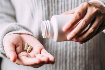 Un experto señaló los puntos claves a tener en cuenta si estás considerando consumir multivitamínicos
