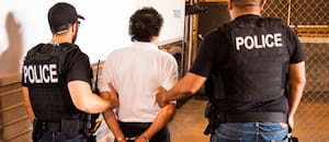 En qué casos un migrante no puede acceder a la salida voluntaria de EE.UU.