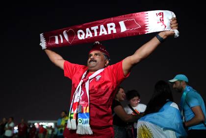 Un fan de Qatar en la inauguración del Fan Festival en Doha