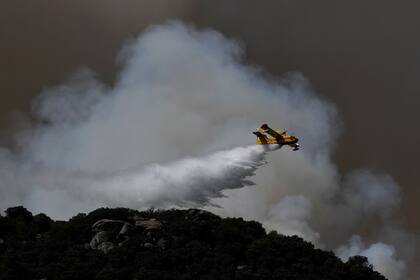 Un feroz incendio afecta gran parte de la región de Cataluña