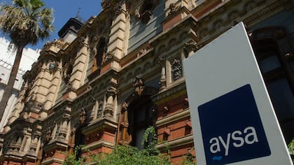 Un fiscal pidió indagar a 29 empresarios y ex funcionarios de Aysa