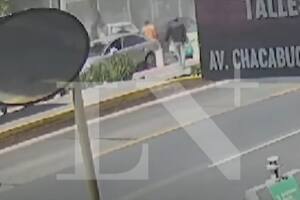 Un fragmento del atropello múltiple que ocurrió esta tarde en el centro de la ciudad de Córdoba y dejó al menos 13 heridos