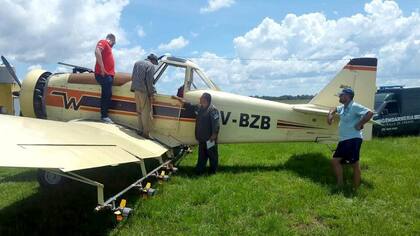 Con una flota de aproximadamente 1.000 aeronaves, la aviación agrícola es clave para el campo argentino, contribuyendo a la producción de alimentos, fibras y biocombustibles
