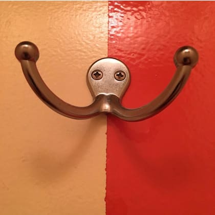 Un gancho triunfante que parece que mirara