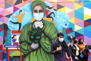 Un graffiti en homenaje a los trabajadores de la salud en San Pablo, una de las regiones más afectadas por la pandemia y donde también se detectaron casos de la variante delta