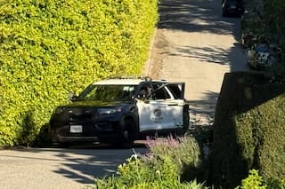 Dónde queda la casa de Rihanna en Los Ángeles: una mujer detenida por disparar con un rifle