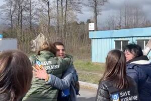 Un grupo de 31 chicos y chicas regresó a Ucrania y se rencontró con sus familias