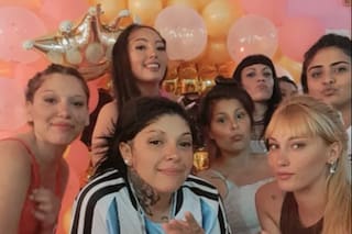 El cumpleaños tumbero que explotó en redes: así fue la fiesta rosa de una interna en el penal