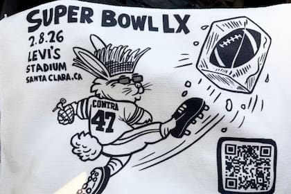 Un grupo de manifestantes comenzó a repartir toallas con un código QR que brinda instrucciones para mostrar rechazo al ICE