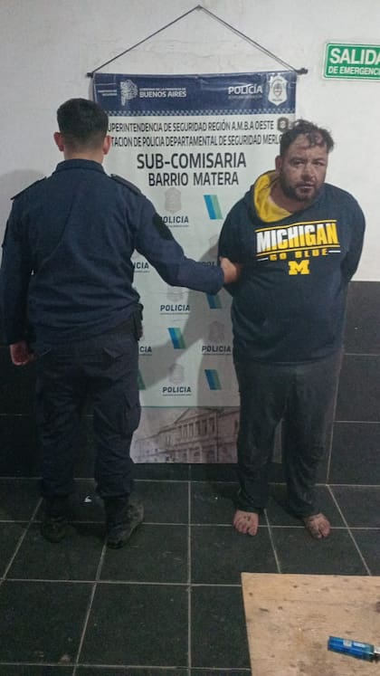 Un grupo de obreros detuvo en Merlo a un delincuente que había amenazado a una mujer y lo entregó a la Policía bonaerense.
