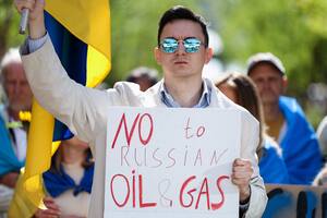 La Unión Europea doblega la resistencia interna y aprueba el embargo del petróleo ruso