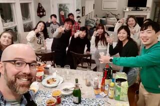 Quedaron varados en Nueva York por la tormenta de frío y el gesto de una familia les salvó la vida