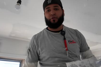 Un handyman que recién comienza puede ganar entre US$100 y US$700 semanales si trabaja para una empresa