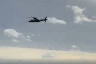 Un helicóptero bajó en una de las playas más concurridas de Pinamar y sancionaron al piloto