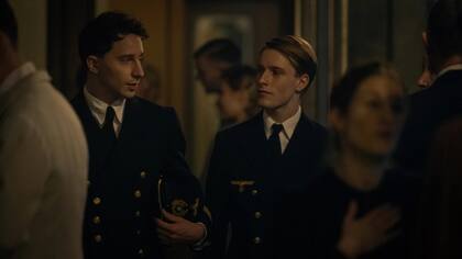 Un héroe anónimo en la Segunda Guerra Mundial encarna el movilizante relato que cuenta "El falsificador".