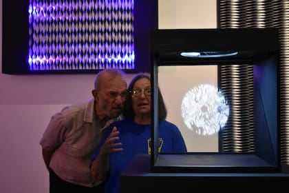 Un holograma creado por Rodríguez