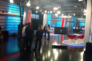 Un hombre con antecedentes penales irrumpió en Crónica TV y amenazó al personal con un cuchillo