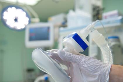 Un hombre de 50 años, marido de la primera persona diagnosticada en Tucumán, se convirtió en el primer muerto por Covid-19 en esa provincia