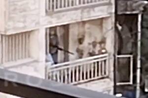 Arrestaron a un hombre de 69 años que disparaba un rifle de aire comprimido desde su balcón en Rosario