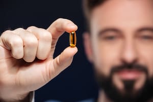 Un hombre murió tras tomar exceso de vitamina D: los riesgos y cómo debe consumirse este suplemento