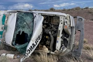 Un hombre murió tras el vuelco de una ambulancia en Ruta 23 en Rio Negro.