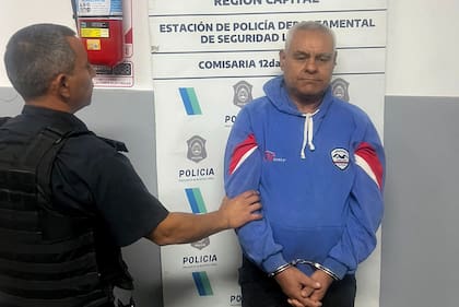 Un hombre que fue detenido en La Plata por intentar sobornar a la policía para que no aprehendieran a su hijo