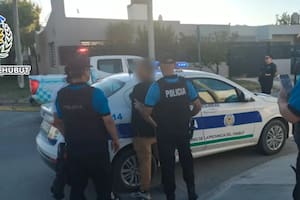 Fue a denunciar que lo agredieron, pero lo detuvieron porque tenía pedido de captura vigente