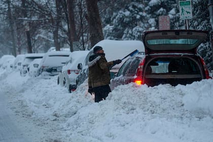 La vida cotidiana se ve afectada en Nueva York por la cantidad de nieve (Foto: Archivo)