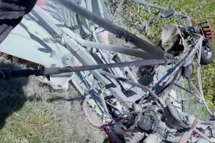 La aeronave se había enredado en cables de alta tensión