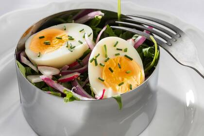 Un huevo duro o cocido puede ser el complemento perfecto para muchos platillos