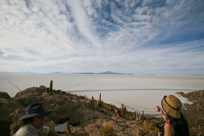 Un informe del Servicio Geológico de Estados Unidos señala que en el Salar de Uyuni hay 21 millones de toneladas de litio, convirtiéndose en la mayor reserva a nivel mundial de este mineral