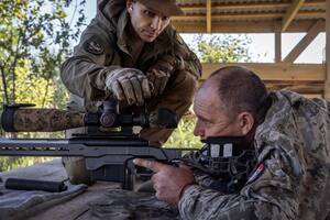 Cuatro segundos para el impacto: desde el frente de batalla, con los francotiradores ucranianos