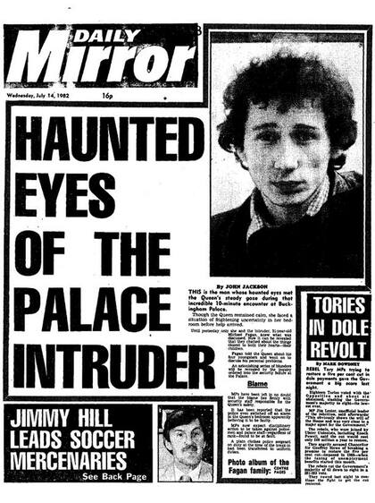 Un intruso en el palacio. Así tituló el Daily Mirror ante la "aventura" nocturna que sorprendió a la reina.