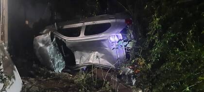 Un joven de 18 años chocó y murió en La Plata.