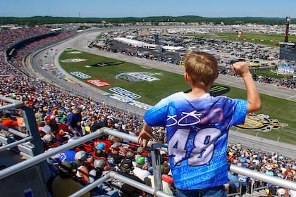 Ídolos. El niño con la remera del icónico Jimmie Johnson