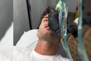 Un joven se hizo un tatuaje y el resultado causó revuelo (Captura video)