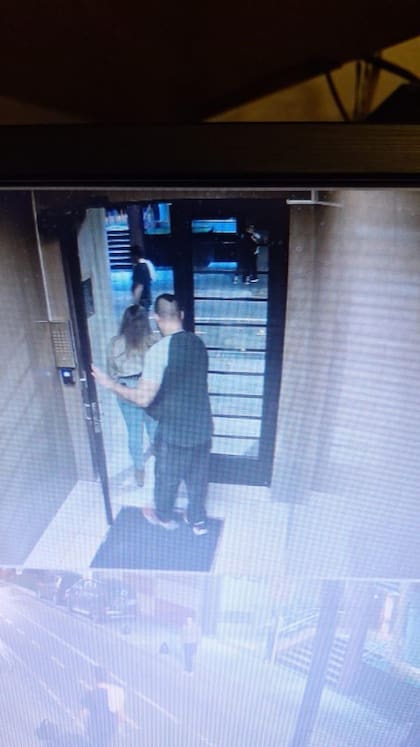 Un jubilado de 81 años murió tras haber sido asaltado por una pareja de "caranchos de hospital" en su departamento de Retiro