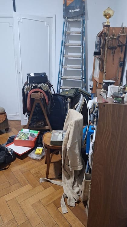 Un jubilado de 81 años murió tras haber sido asaltado por una pareja de "caranchos de hospital" en su departamento de Retiro