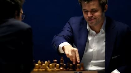 Un juego de película entre Carlsen y Niemann