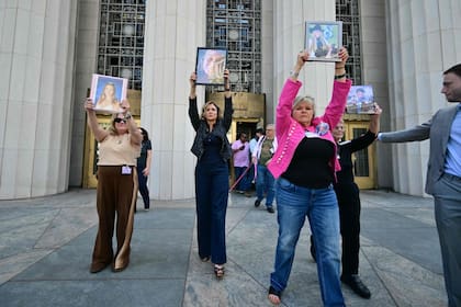 Un jurado de Los Ángeles declaró el miércoles responsables a Meta y YouTube por perjudicar a una joven mediante el diseño adictivo de sus plataformas de redes sociales