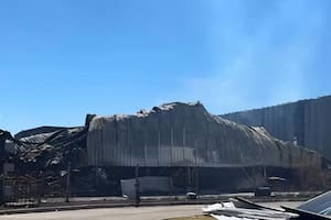 Nuevo foco de incendio en una de las fábricas afectadas por la explosión en el Polígono Industrial