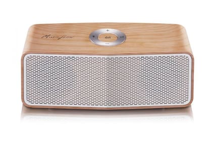 Un LG Flow P5; si se vincula a otro igual, funcionan como una única fuente de sonido